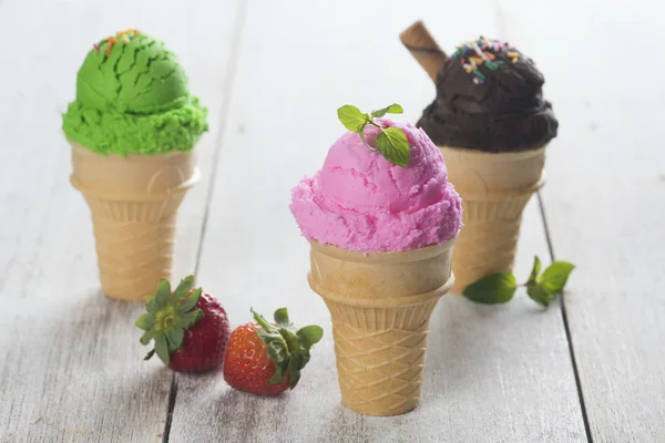 Různé kužel zmrzliny — Stock fotografie