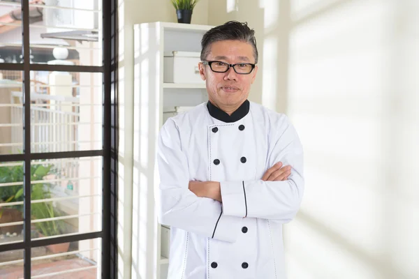 Asiático senior chef —  Fotos de Stock