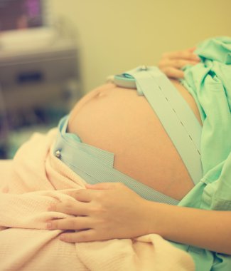 Asyalı hamile kadın doğum Hastanesi