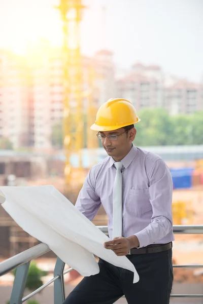 Indischer männlicher Architekt — Stockfoto