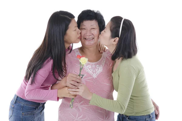 Asiatico madre e figlie — Foto Stock