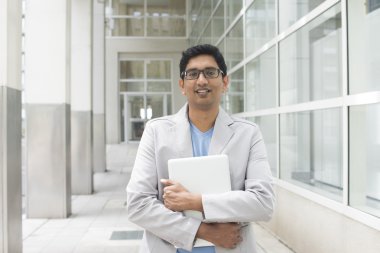 dizüstü bilgisayar ile Hint erkek