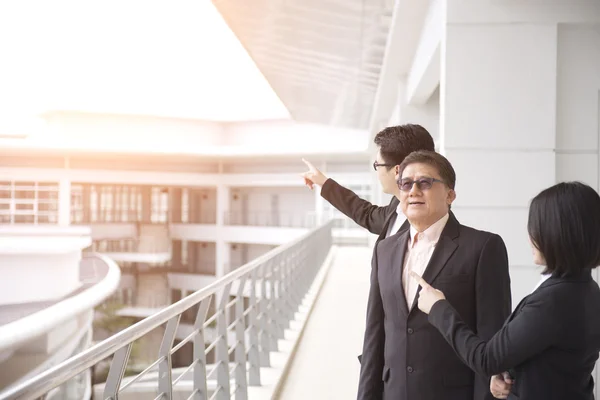 Asian busines team meeting — Stock Photo, Image