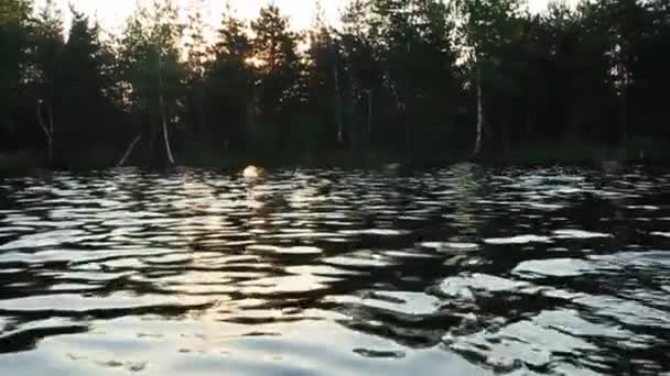 Zonsopgang op het meer, zonsopgang boven de rivier, ochtend landschap — Stockvideo