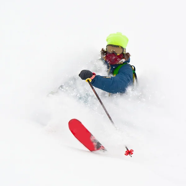 Freerider em um pó de neve — Fotografia de Stock