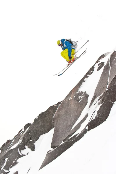 Freeride nelle montagne del Caucaso — Foto Stock