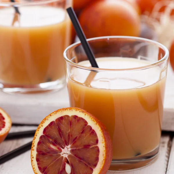 Frischer Orangensaft lizenzfreie Stockfotos