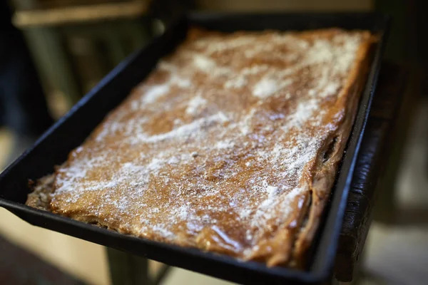 Яблучний пиріг з цукровим покриттям — стокове фото