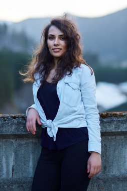 güzel İspanyol Kadın kılığında