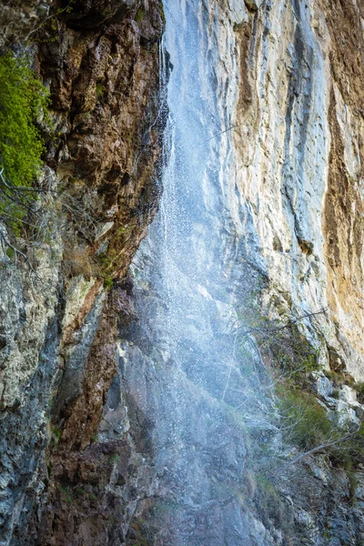 Waterval in de rocky mountains — Stockfoto