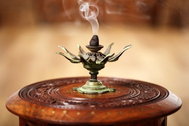 lotus çiçeği aromalı sigara için kullanılan