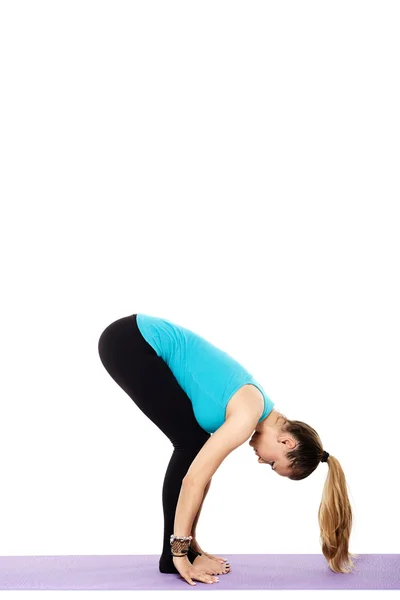 Yoga öğretmeni pratik yoga — Stok fotoğraf
