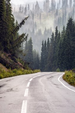  yol dağlara gidiyor 