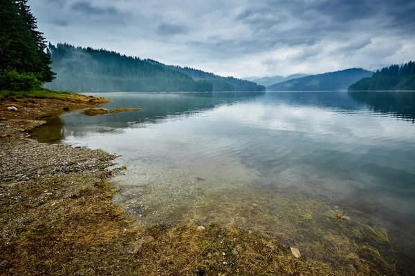 Vidra-See in Rumänien — Stockfoto