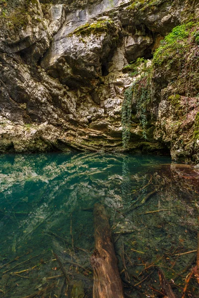 Lacul Dracului w Rumunii — Zdjęcie stockowe