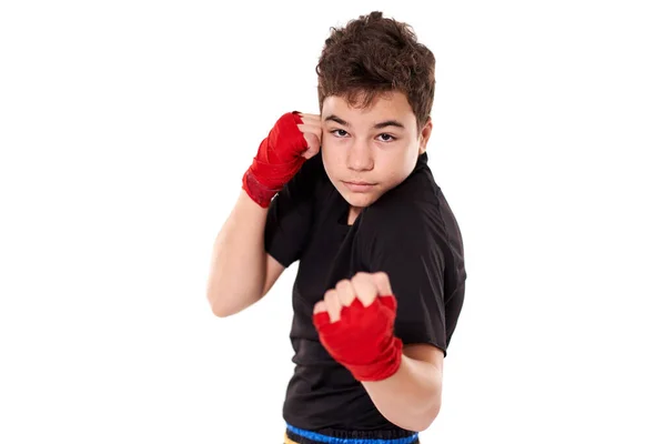 Młody Kickboxer Trening Cień Boks Izolowany Białym Tle — Zdjęcie stockowe