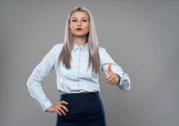 Confident Young Businesswoman Showing Thumbs Gray Background — Stock Photo, Image