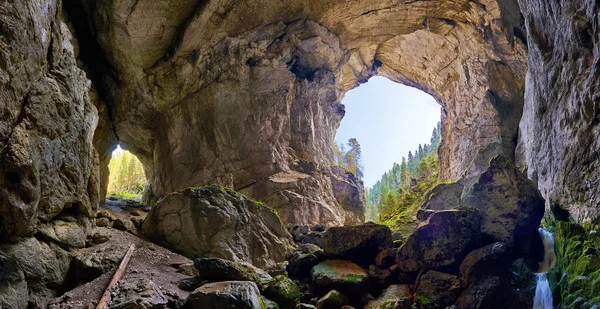 Entrance Large Cave Limestone Mountains — Stock Photo, Image