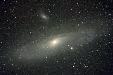 Andromeda Galaksisi, 840 mm ekvatoral atlı.