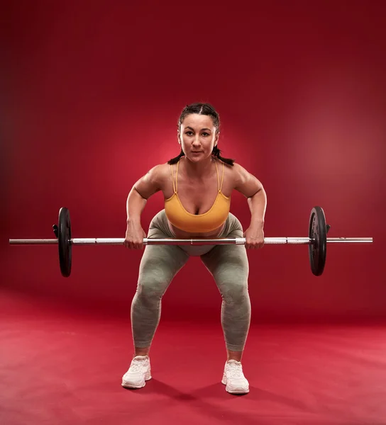 Confiado Más Tamaño Joven Mujer Traje Fitness Ejercicio Estudio —  Fotos de Stock