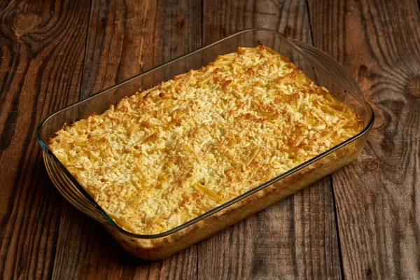 Macaroni Cheese Wooden Board — Stock Photo, Image