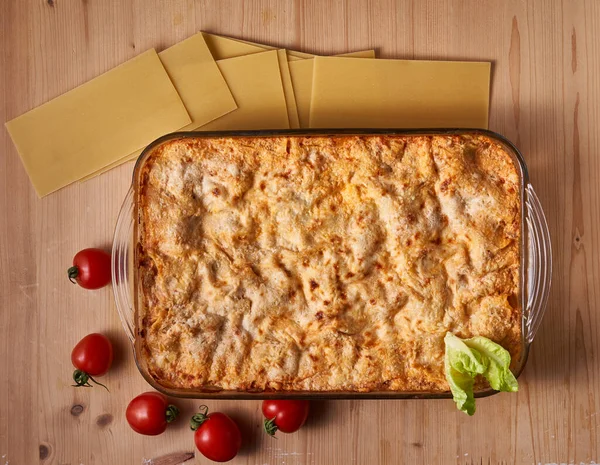 Italiaanse Lasagne Traditioneel Recept Met Bechamelsaus Parmezaanse Kaas — Stockfoto