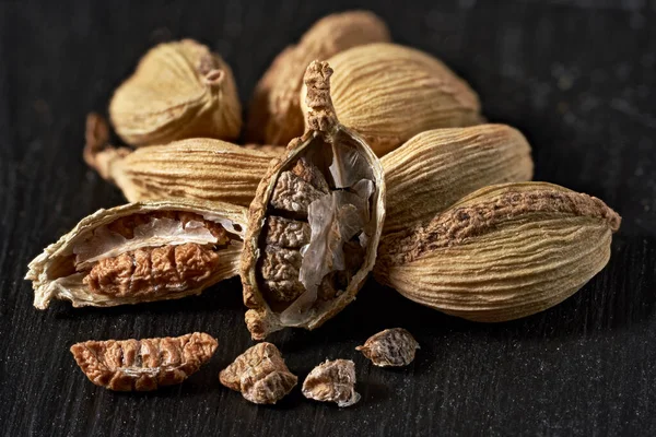 Closeup Dried Cardamom Seeds Oriental Spice — Stok fotoğraf
