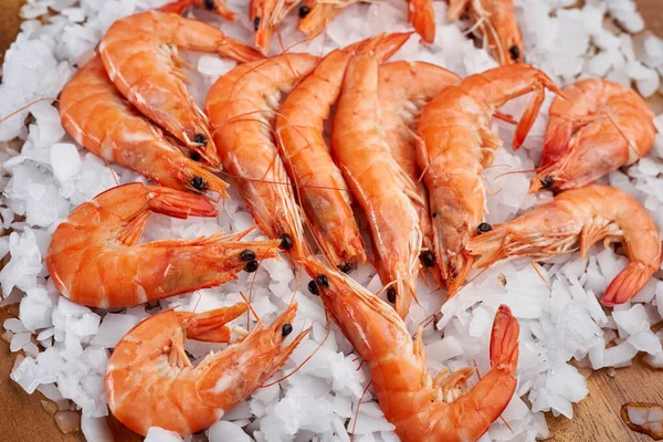 Closeup Raw Red Shrimps Fresh Fish Market Kept Ice — Stock Photo, Image