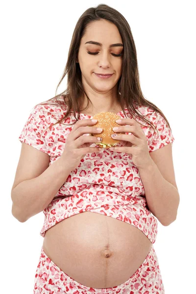 Mujer Embarazada Anhelando Una Hamburguesa Retrato Aislado Sobre Fondo Blanco — Foto de Stock