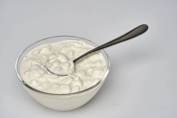 Closeup Grained Cottage Cheese Glass Bowl White Background — Stock Photo, Image