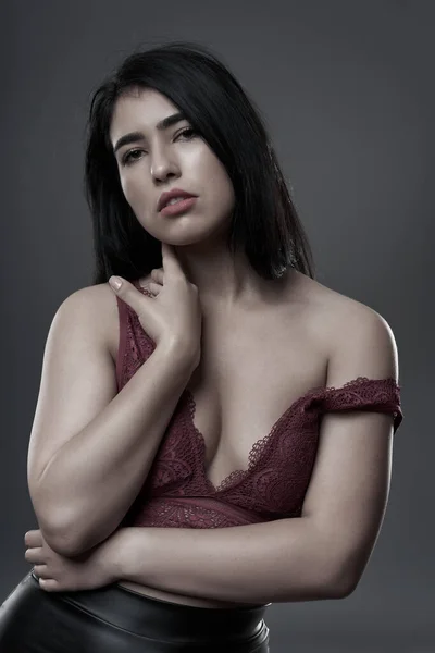 Hispanic Size Beautiful Young Woman Gray Background — Stock Photo, Image