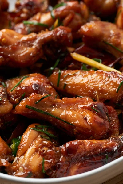 Caramelized Asian Spicy Chicken Wings Closeup — Stock Photo, Image