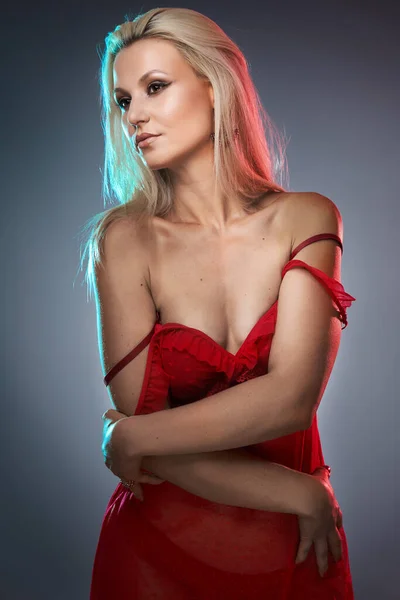 Primer Plano Una Hermosa Mujer Rubia Modelo Glamour Lencería Toma —  Fotos de Stock