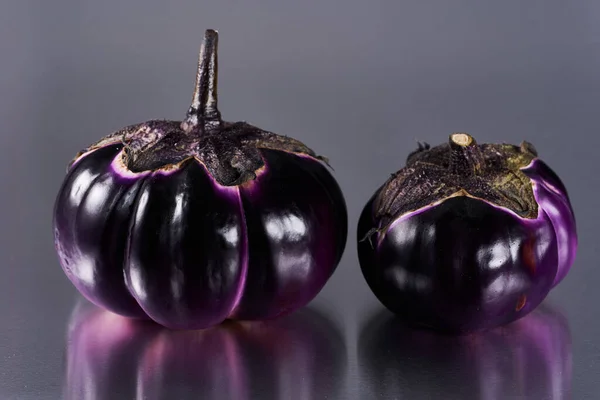Two Purple Eggplants Stainless Steel Board — Stock Photo, Image