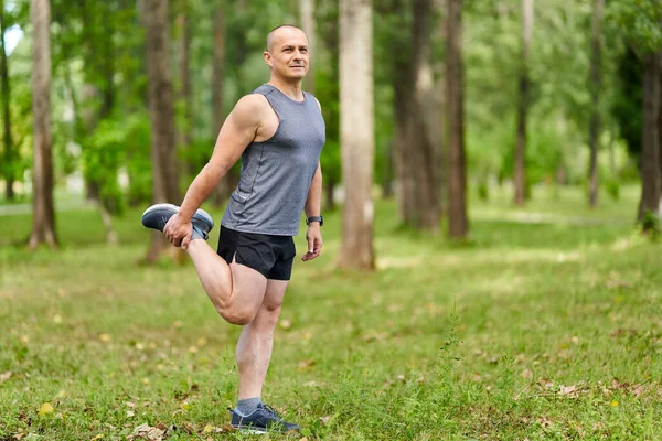 Langstreckenläufer Dehnen Und Wärmen Sich Vor Dem Lauf — Stockfoto