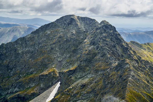 Cordillera Fagaras Rumania Paisaje Finales Verano Con Picos Rocosos —  Fotos de Stock