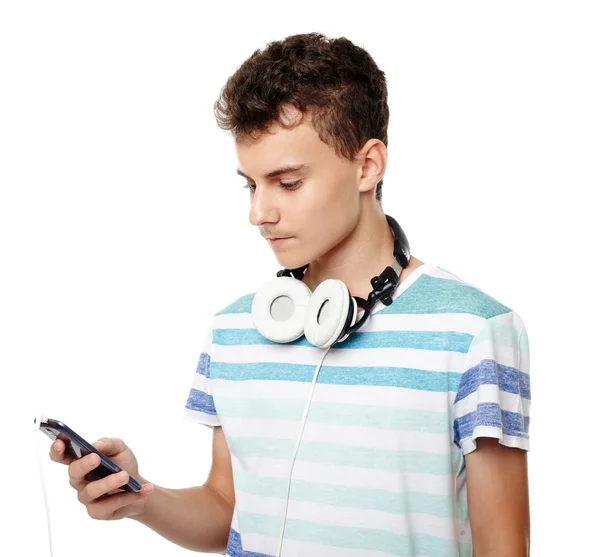 Adolescent écouter de la musique sur casque — Photo