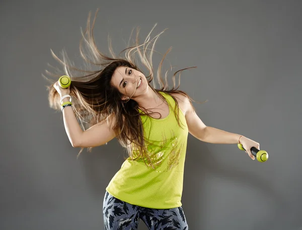 Fitness senhora fazendo dança cardio — Fotografia de Stock