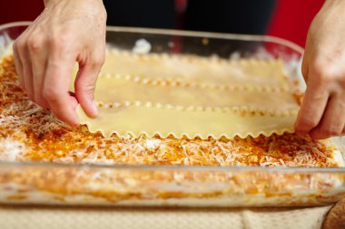 Pişirme işlemi lazanya