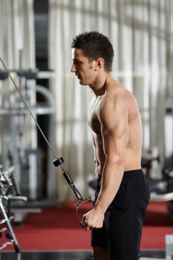 kablo makinede egzersiz