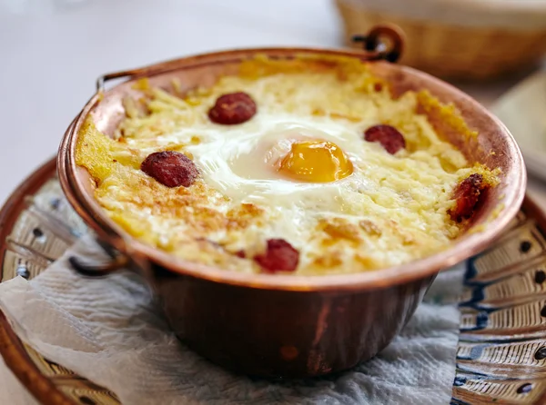 Roamanian tradycyjne polenta mieszaniny — Zdjęcie stockowe