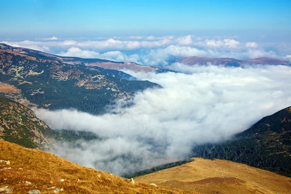 Romanya Parang dağlar — Stok fotoğraf