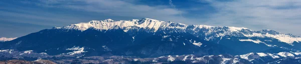 Montanha no inverno, Bucegi Mountains, Roménia — Fotografia de Stock