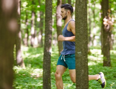 koşmak bir iz üzerinde yerleştirmek