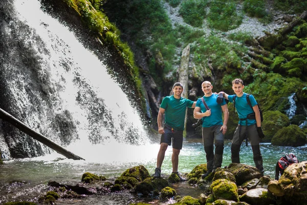 Vänner i holiday — Stockfoto