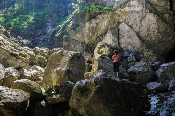 Žena turistické fotografování — Stock fotografie