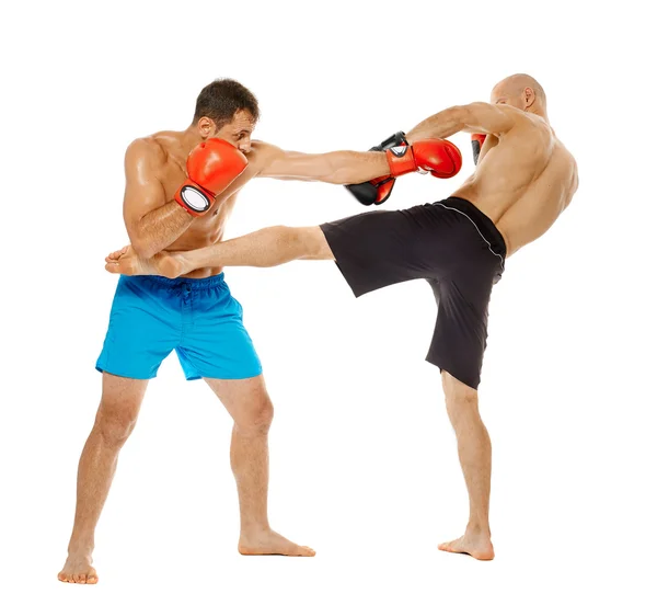 Twee kickbox-strijders sparring — Stockfoto