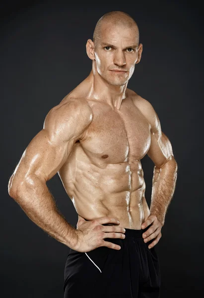 Male fitness model — Stock Photo, Image