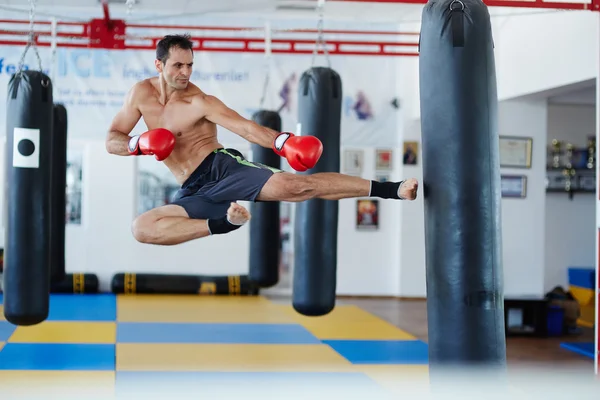 Kickbox fighter opleiding — Stockfoto