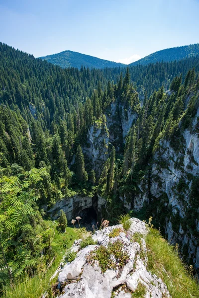 Paesaggio montano maestoso — Foto Stock